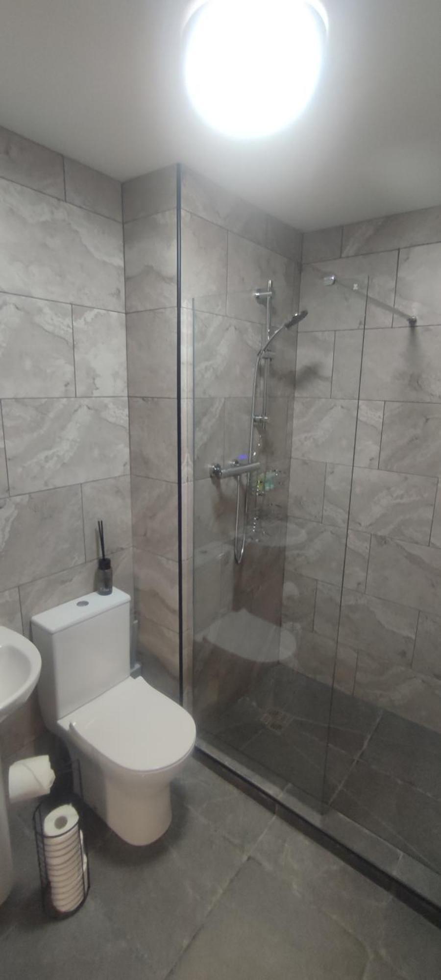 קלנקולומבקיל John Eoinin'S Bar And Accommodation חדר תמונה
