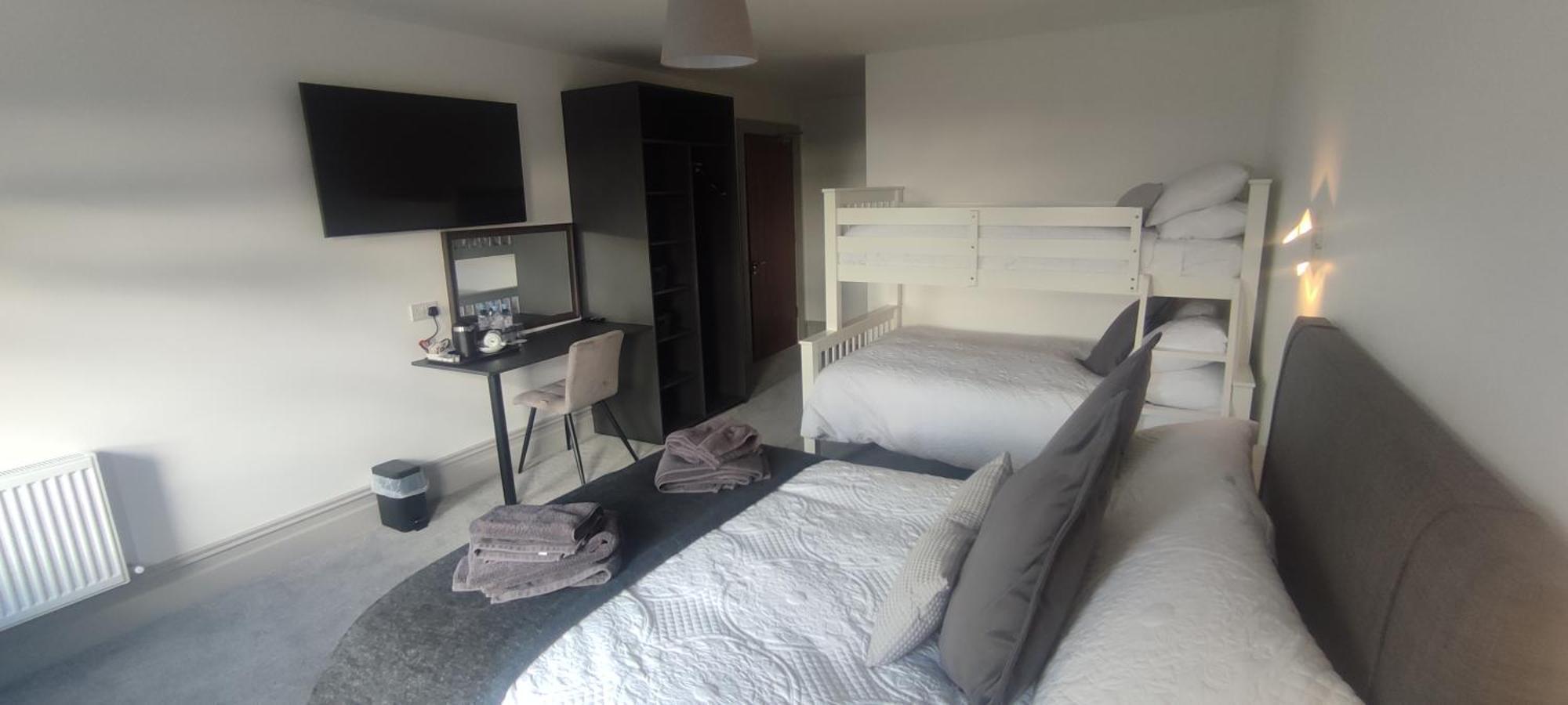 קלנקולומבקיל John Eoinin'S Bar And Accommodation מראה חיצוני תמונה
